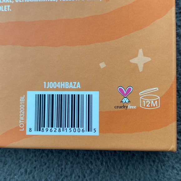 NEW Cinnamon Toast Crunch eyeshadow palette - Picture 5 of 7